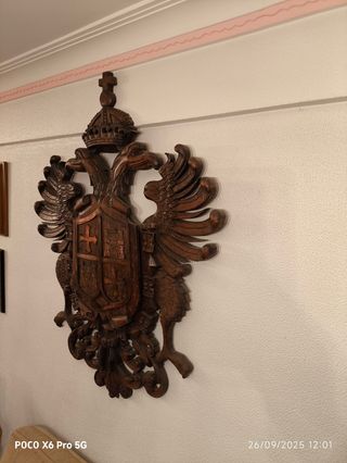 Escudo madera grande 94x121 cm