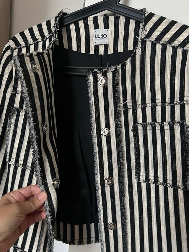 Giacca Liu Jo righe bianche e nere