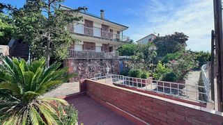 Chalet en venta en Corbera de Llobregat