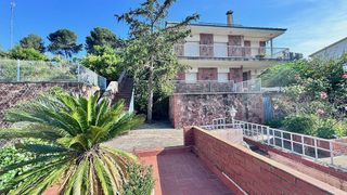 Chalet en venta en Corbera de Llobregat