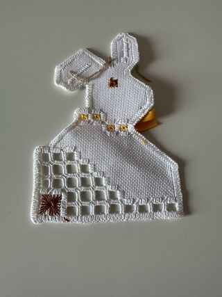 Coniglio Pasquale Ricamo Hardanger Bianco Oro