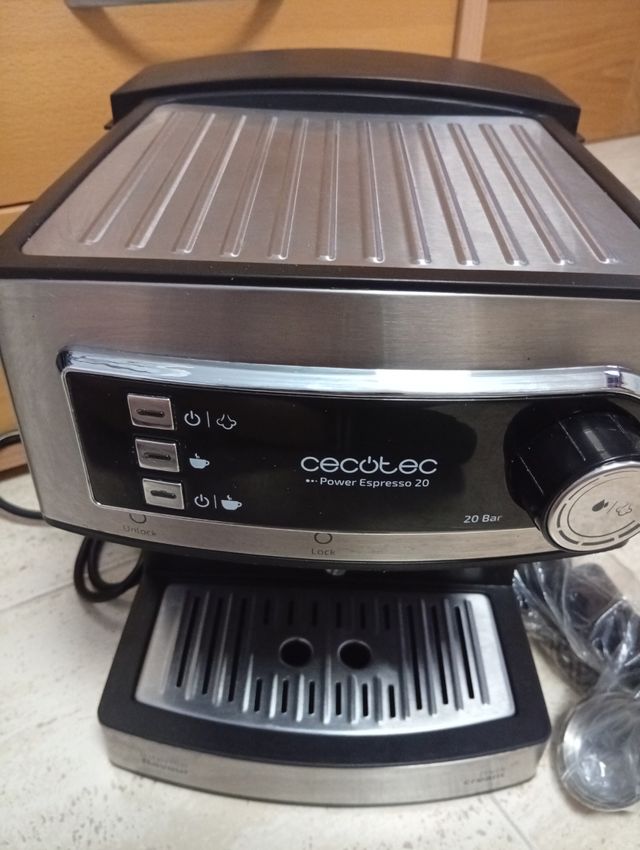 Cafetera Cecotec Power Espresso 20