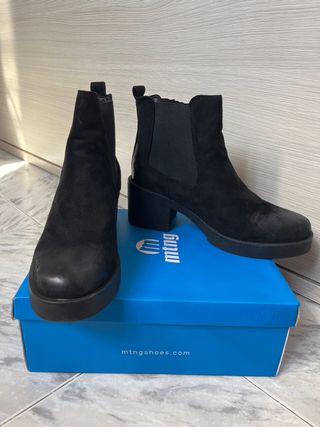Botines Mustang Negros Mujer
Tienen solo 1 uso