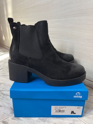 Botines Mustang Negros Mujer
Tienen solo 1 uso
