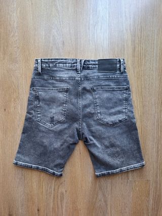 Pantalón corto vaquero gris Pull&Bear Talla 40