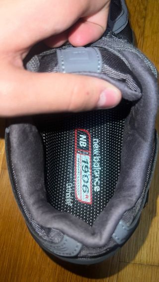 New Balance 1906r gris y negro