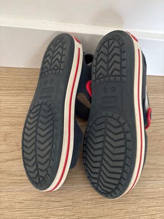 Sandalias Crocs J2 Talla 33-34 Azul/Rojo