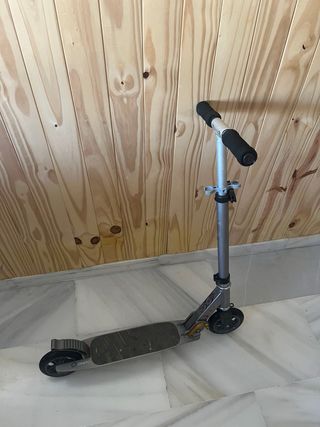 Patineta Oxelo plateada