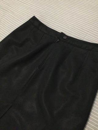 Americana y Falda Burberry Negra