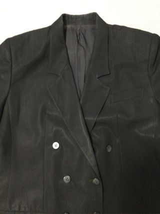Americana y Falda Burberry Negra