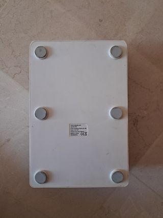 Base de Carga Wii Nintendo, marca madcatz