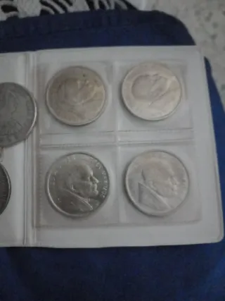 4 Monedas Carlos III 1778-1800 y monedas del vatic