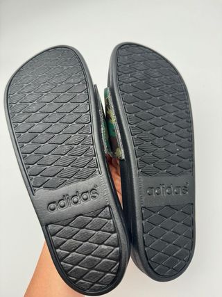Adidas Chanclas Adilette Comfort, talla 40.5