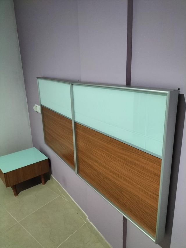 Cabecero y 2 mesitas de noche