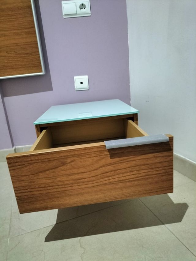 Cabecero y 2 mesitas de noche