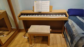 Piano Digital Yamaha YDP-161 Cerezo