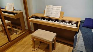 Piano Digital Yamaha YDP-161 Cerezo