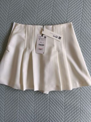 Falda Zara Blanca a estrenar