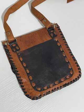 Bolso de cuero artesano