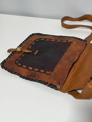 Bolso de cuero artesano