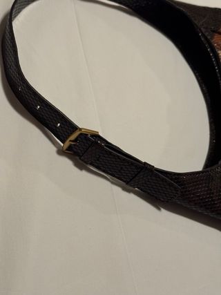 Bolso Guess efecto serpiente patchwork