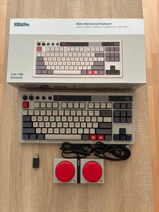 Teclado Mecánico Retro 8BitDo NES
