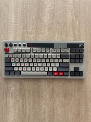 Teclado Mecánico Retro 8BitDo NES