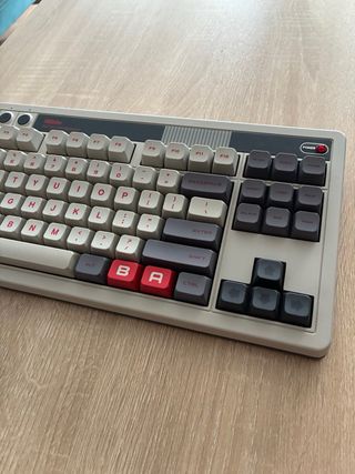 Teclado Mecánico Retro 8BitDo NES