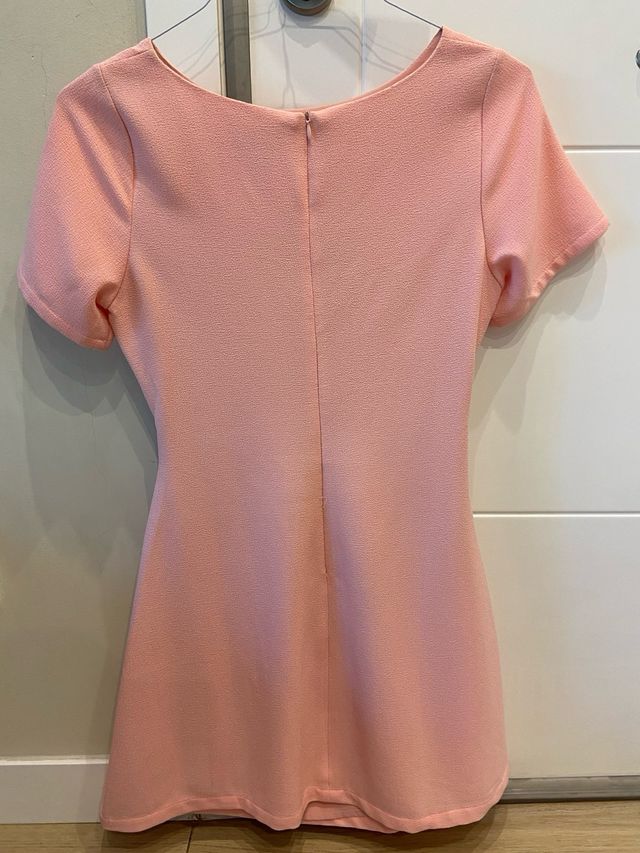 Vestido Kling rosa con abertura