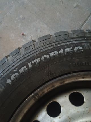 Neumáticos 195/70R15 Full Grip PT935