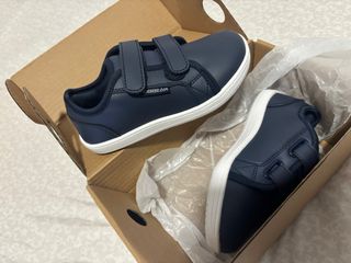 Zapatos niño HOBIBEAR azul y blanco