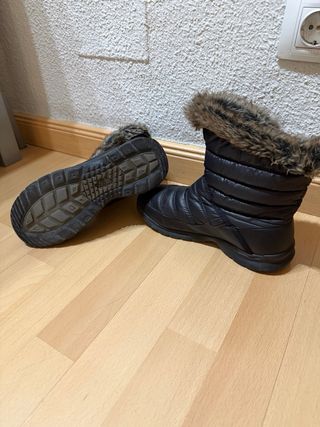 Botas The North Face negras con pelo