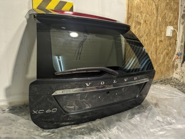 Portón trasero Volvo XC60