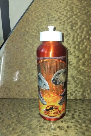 BotellademetalJurassicWorld