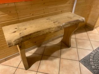 Mesa de madera rústica decorativa