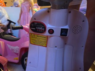 Moto Eléctrica Infantil Scootly Rosa