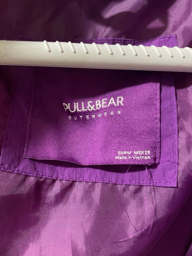 Chaquetón morado Pull and Bear