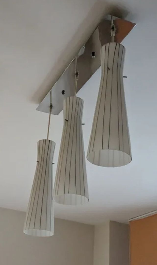 Lámpara de techo de cristal y metal