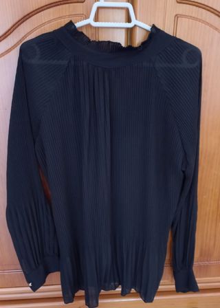 Camisa Gasa Negra Plisada