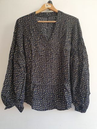 Camisa MNG negra lunares beige mujer