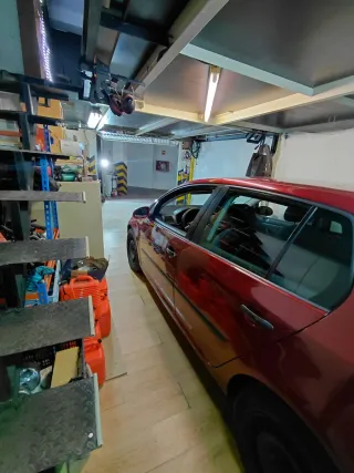 Garaje cerrado en Llodio (Areta)