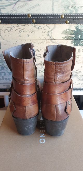 BOTINES PIEL MARRÓN