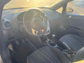 Coche barato, con etiqueta y bajos consumos