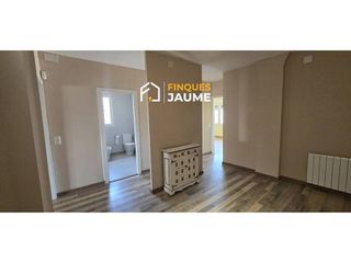 Piso en venta en Almacelles