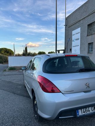 Peugeot 308 2010