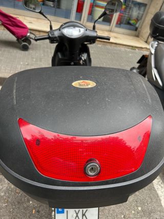 Peugeot Tweet 125cc Moto Negra
