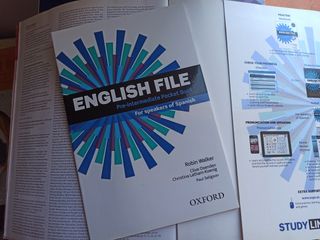 English File pre-intermediate student's book