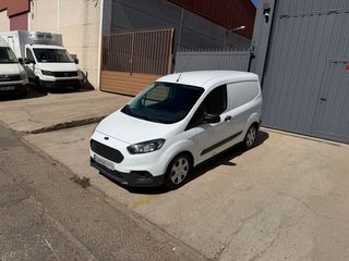 Ford Transit Courier 2020