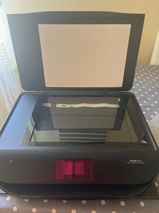 Impresora HP Envy 4525 con escáner