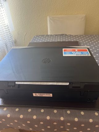 Impresora HP Envy 4525 con escáner